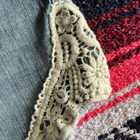 Mossimo High Rise Short - Picture 2 of 4